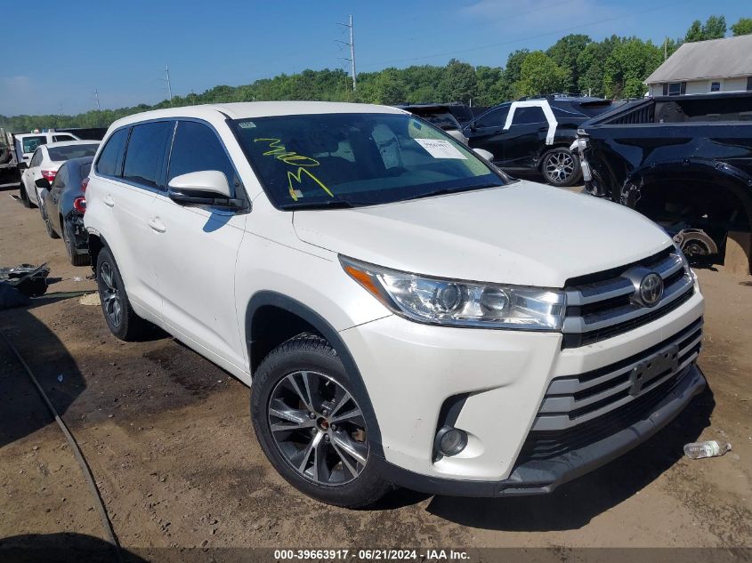 2017 TOYOTA HIGHLANDER LE PLUS