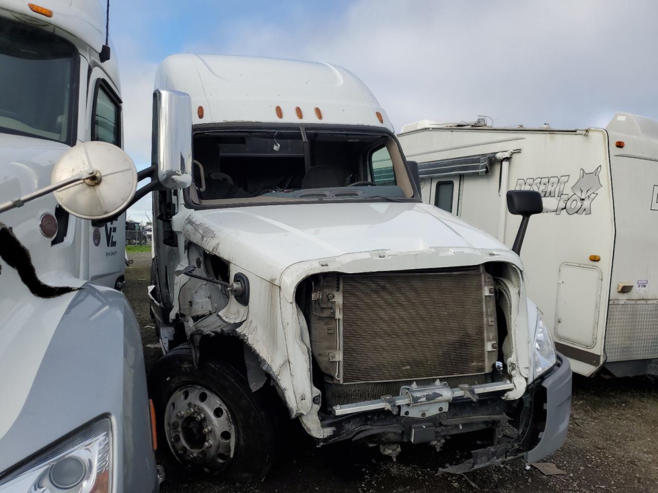 2016 FREIGHTLINER CASCADIA 125