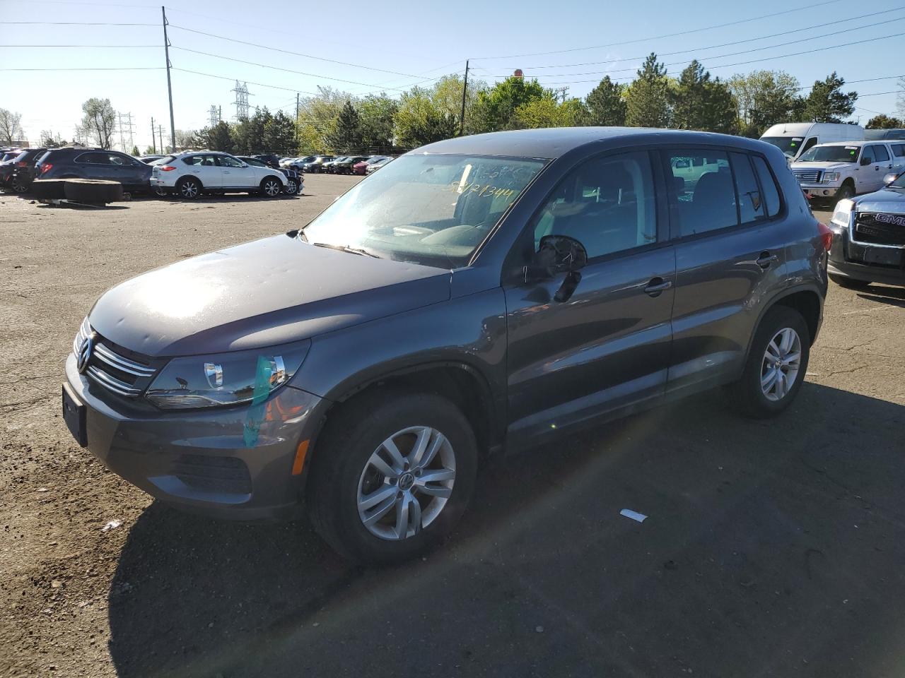 2013 VOLKSWAGEN TIGUAN S