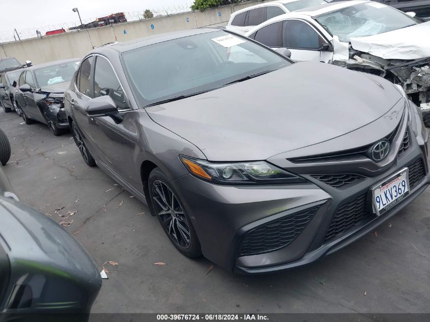 2024 TOYOTA CAMRY SE