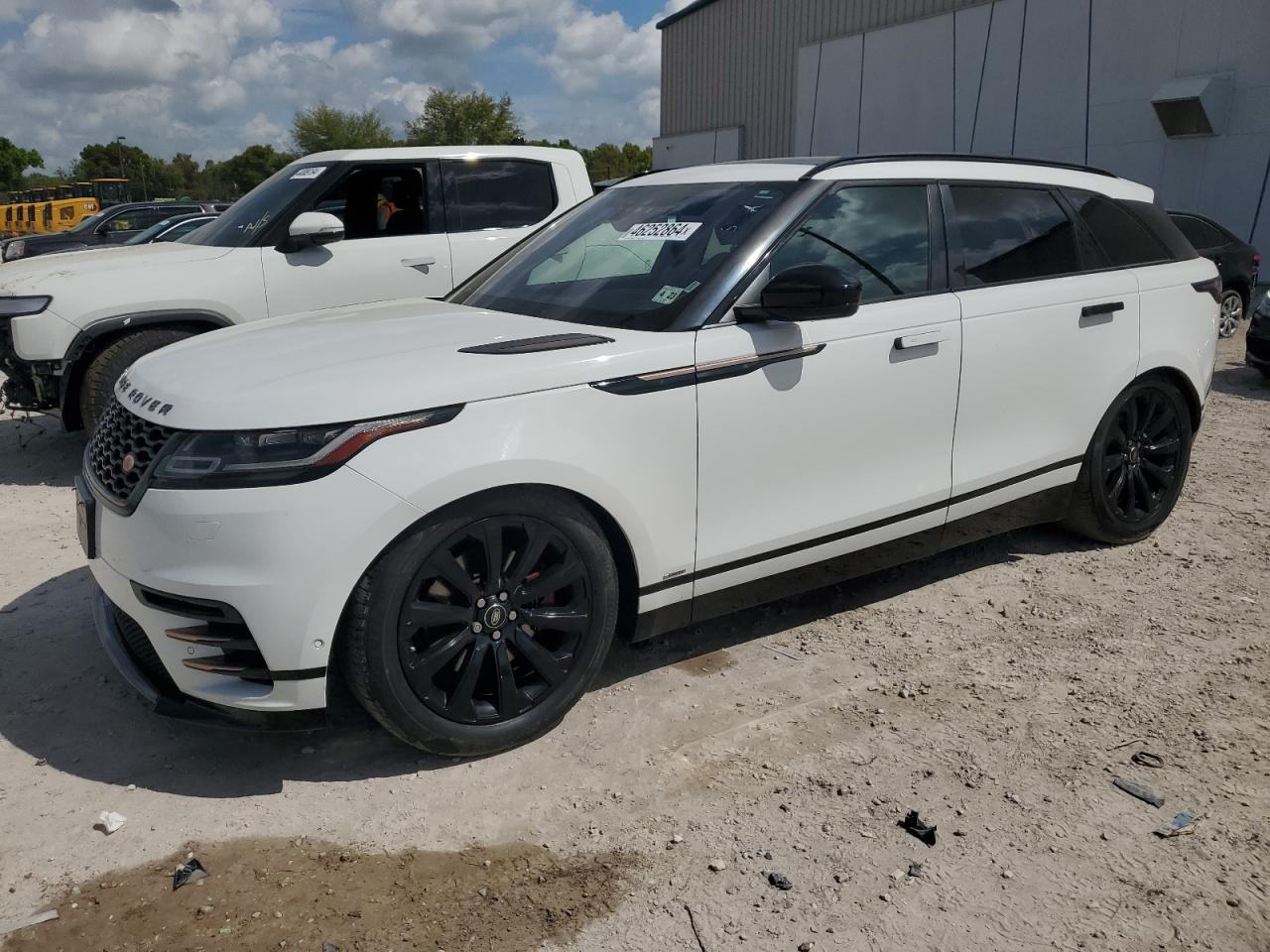 2018 LAND ROVER RANGE ROVER VELAR R-DYNAMIC SE