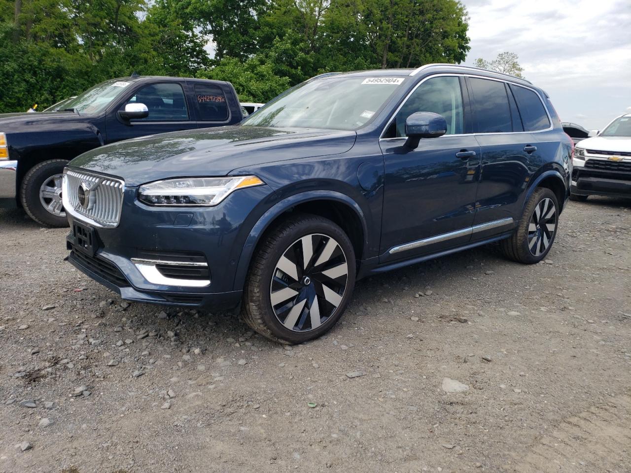 2024 VOLVO XC90 PLUS