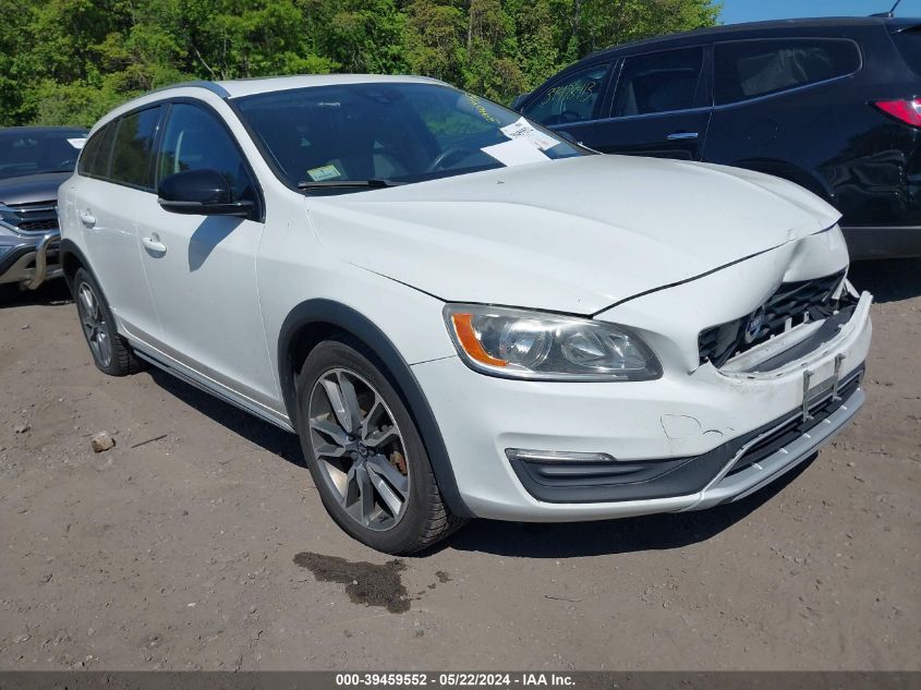 2017 VOLVO V60 CROSS COUNTRY T5