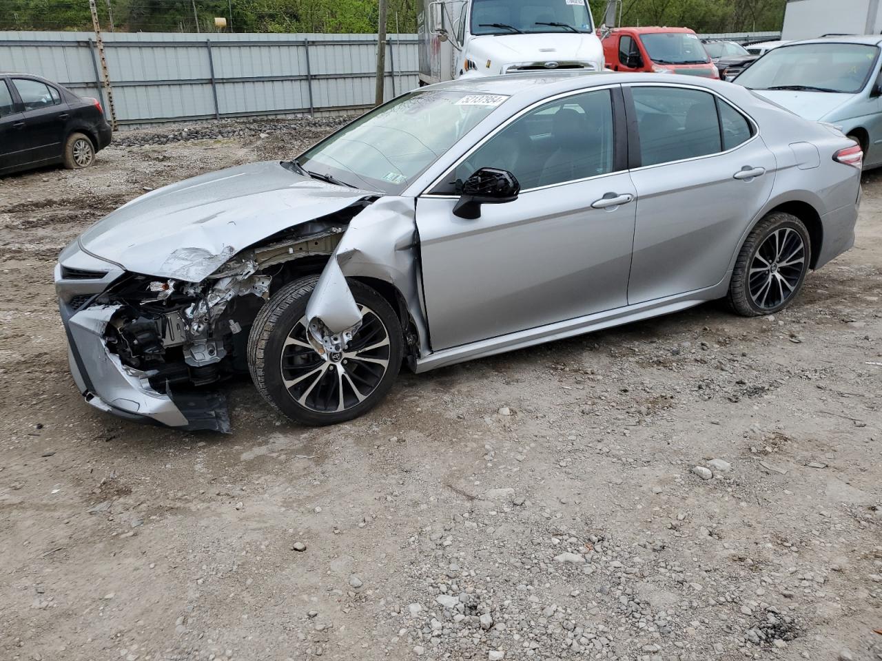 2020 TOYOTA CAMRY SE