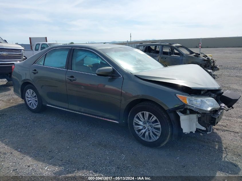 2013 TOYOTA CAMRY LE