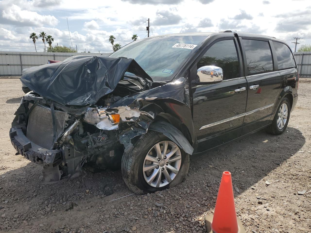 2015 CHRYSLER TOWN & COUNTRY LIMITED PLATINUM