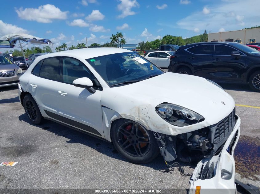 2017 PORSCHE MACAN