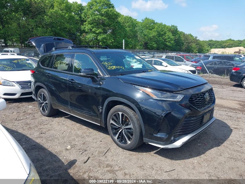 2021 TOYOTA HIGHLANDER XSE