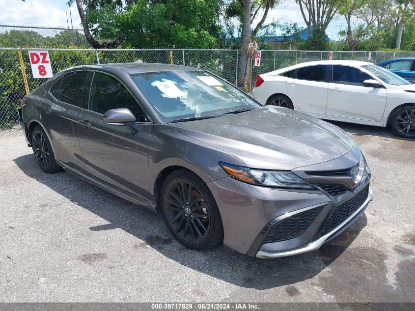 2024 TOYOTA CAMRY HYBRID XSE