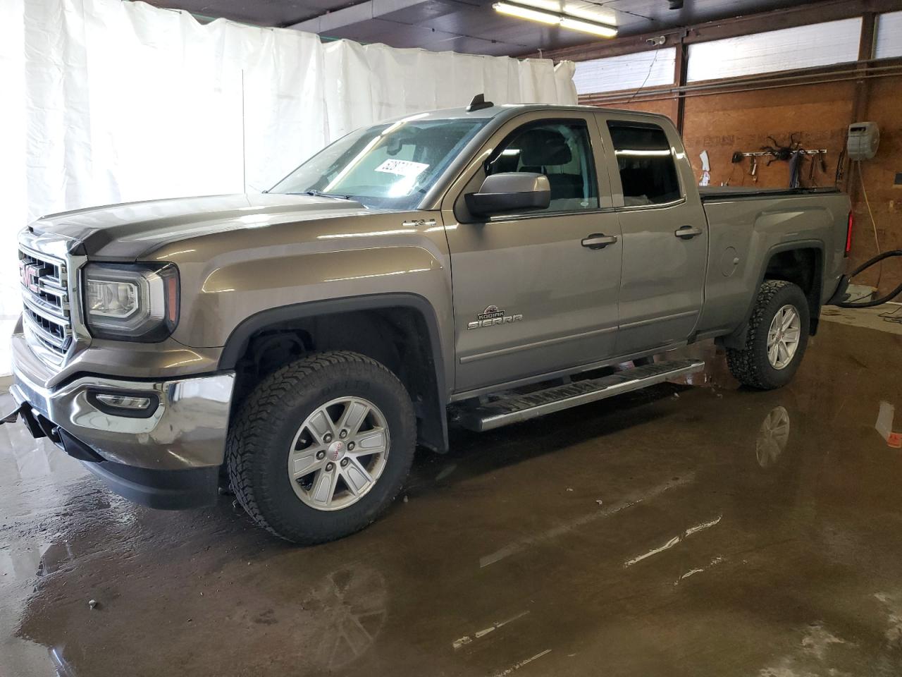 2017 GMC SIERRA K1500 SLE