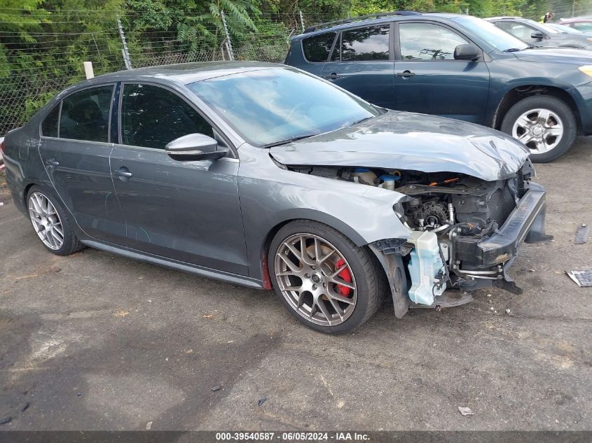 2013 VOLKSWAGEN JETTA GLI AUTOBAHN W/NAV