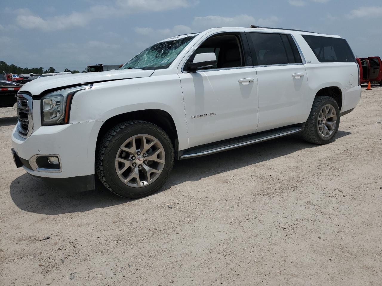 2018 GMC YUKON XL K1500 SLT