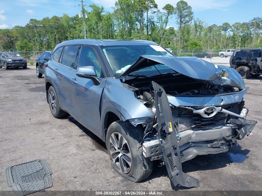 2021 TOYOTA HIGHLANDER XLE