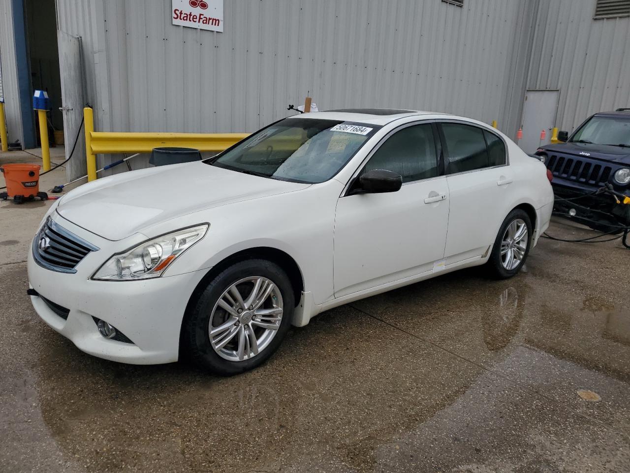 2013 INFINITI G37