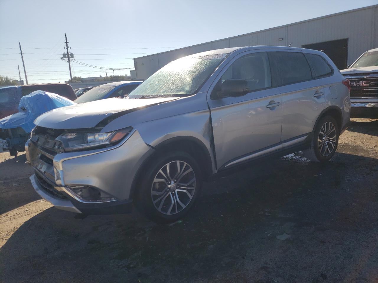 2016 MITSUBISHI OUTLANDER ES