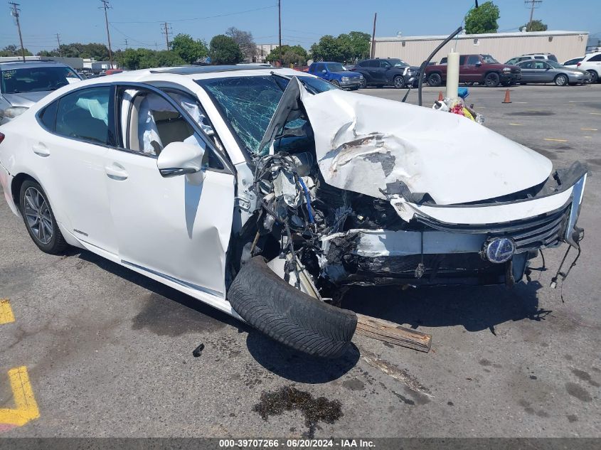 2018 LEXUS ES 300H