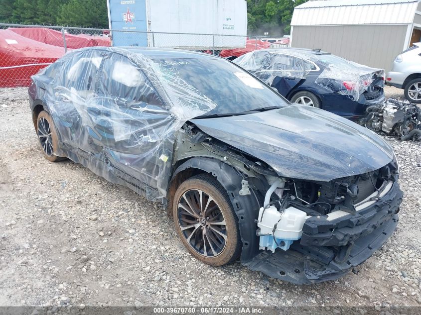 2020 TOYOTA CAMRY SE