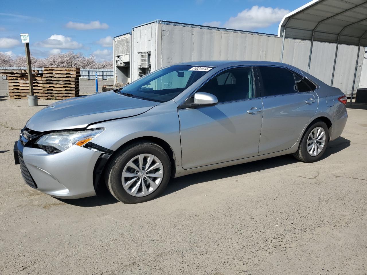 2016 TOYOTA CAMRY LE