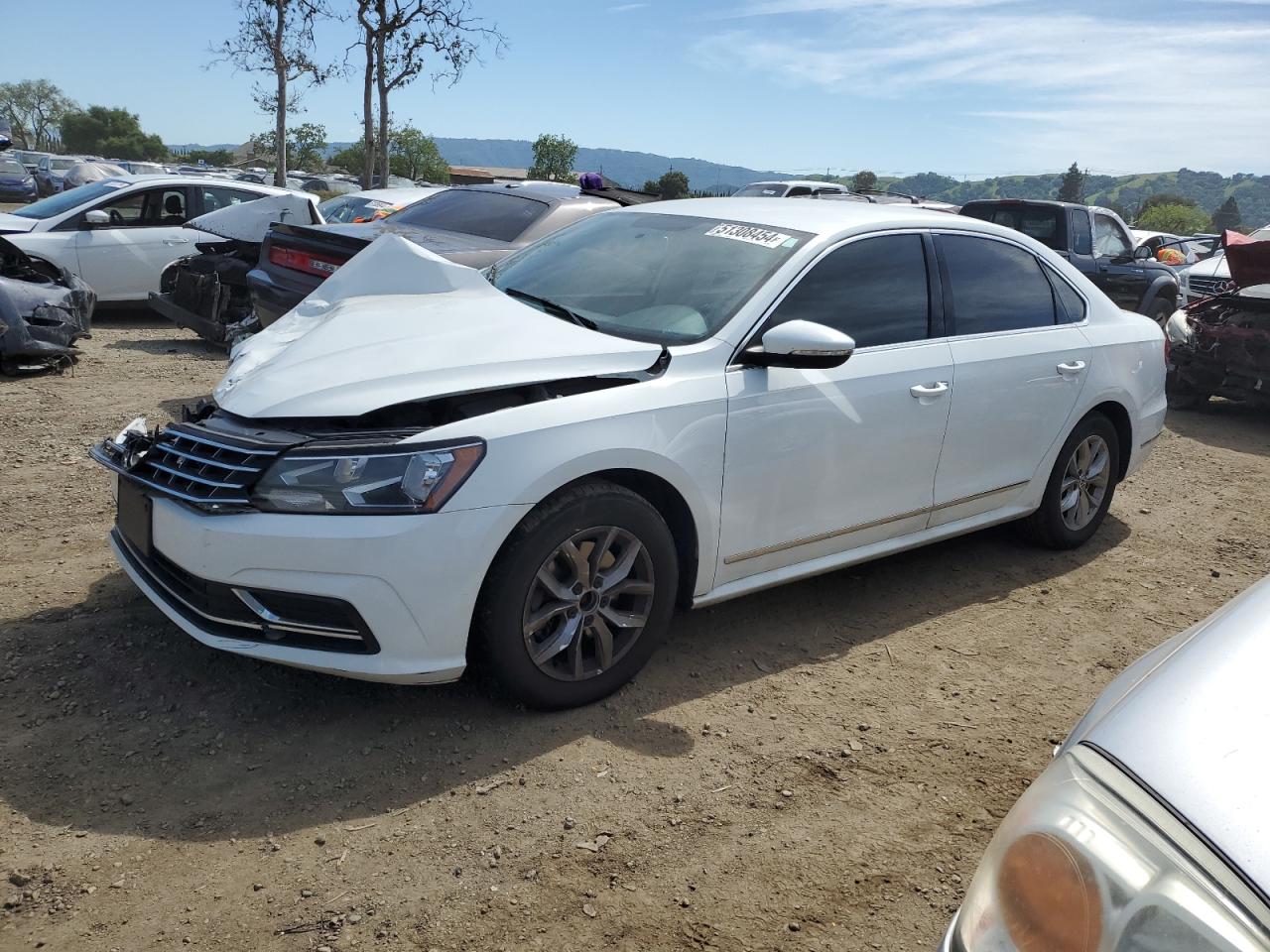 2016 VOLKSWAGEN PASSAT S