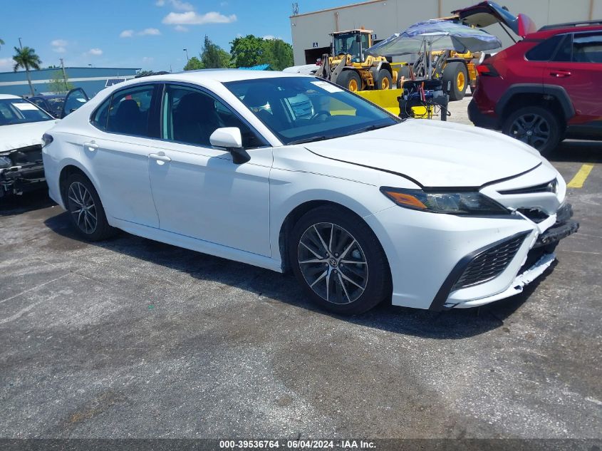 2022 TOYOTA CAMRY SE/SE NIGHT SHADE