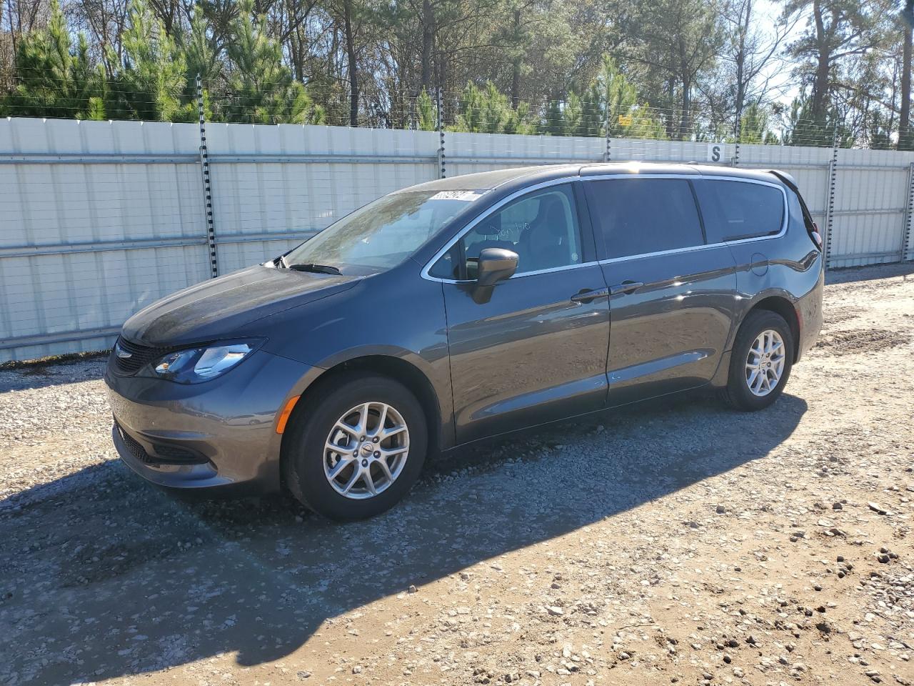 2023 CHRYSLER VOYAGER LX