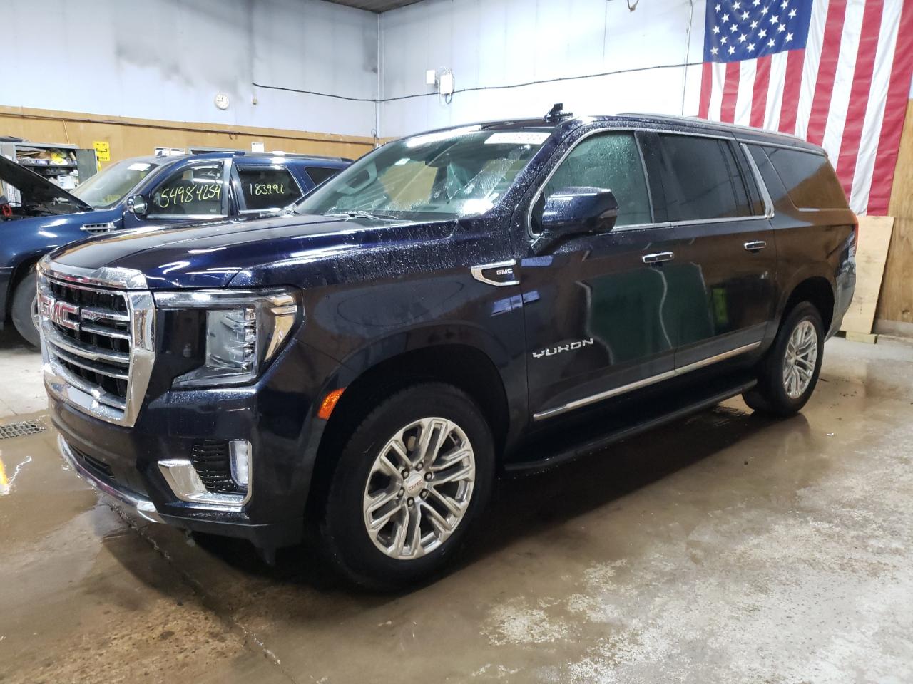 2023 GMC YUKON XL K1500 SLT