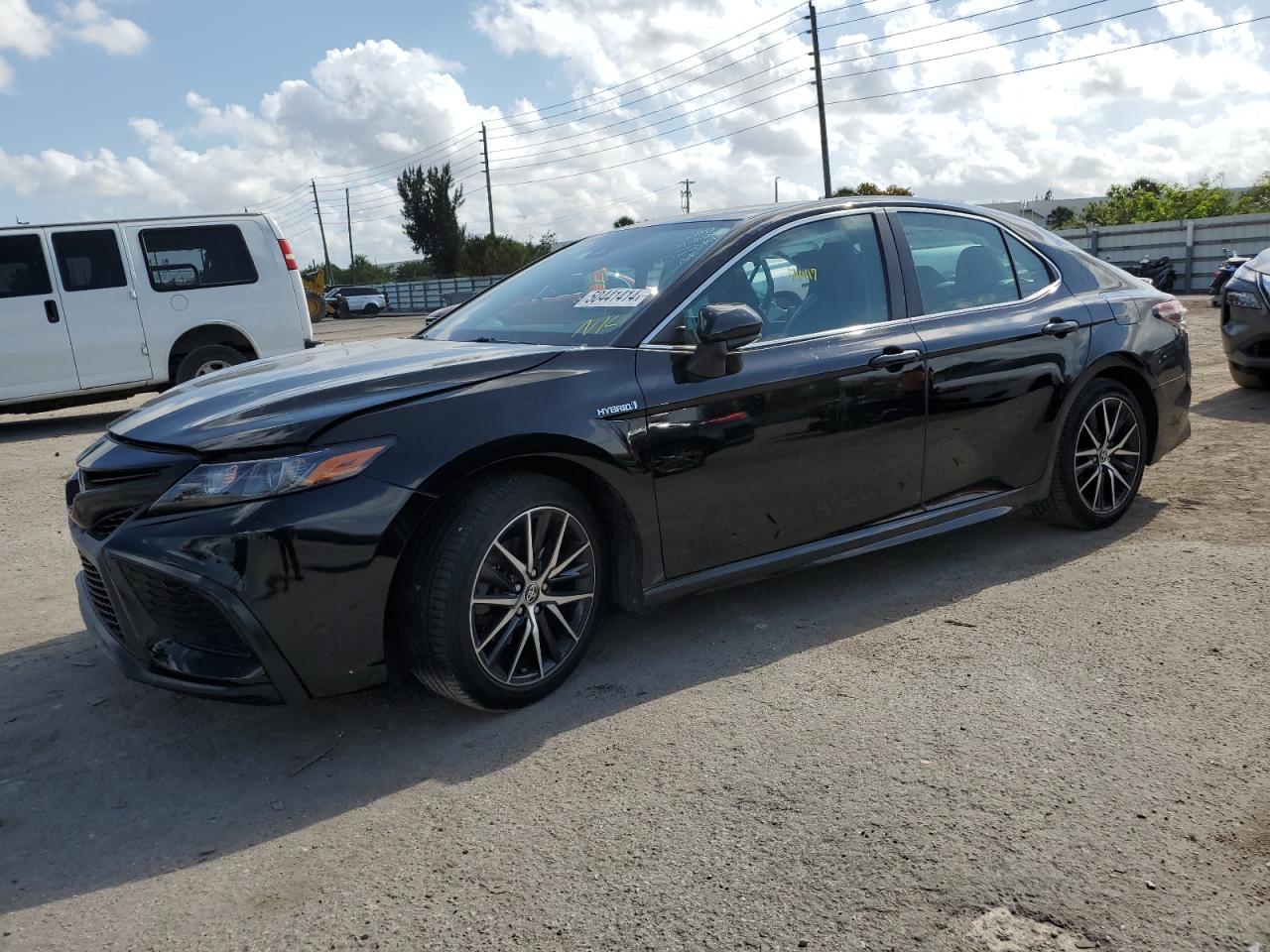 2021 TOYOTA CAMRY SE