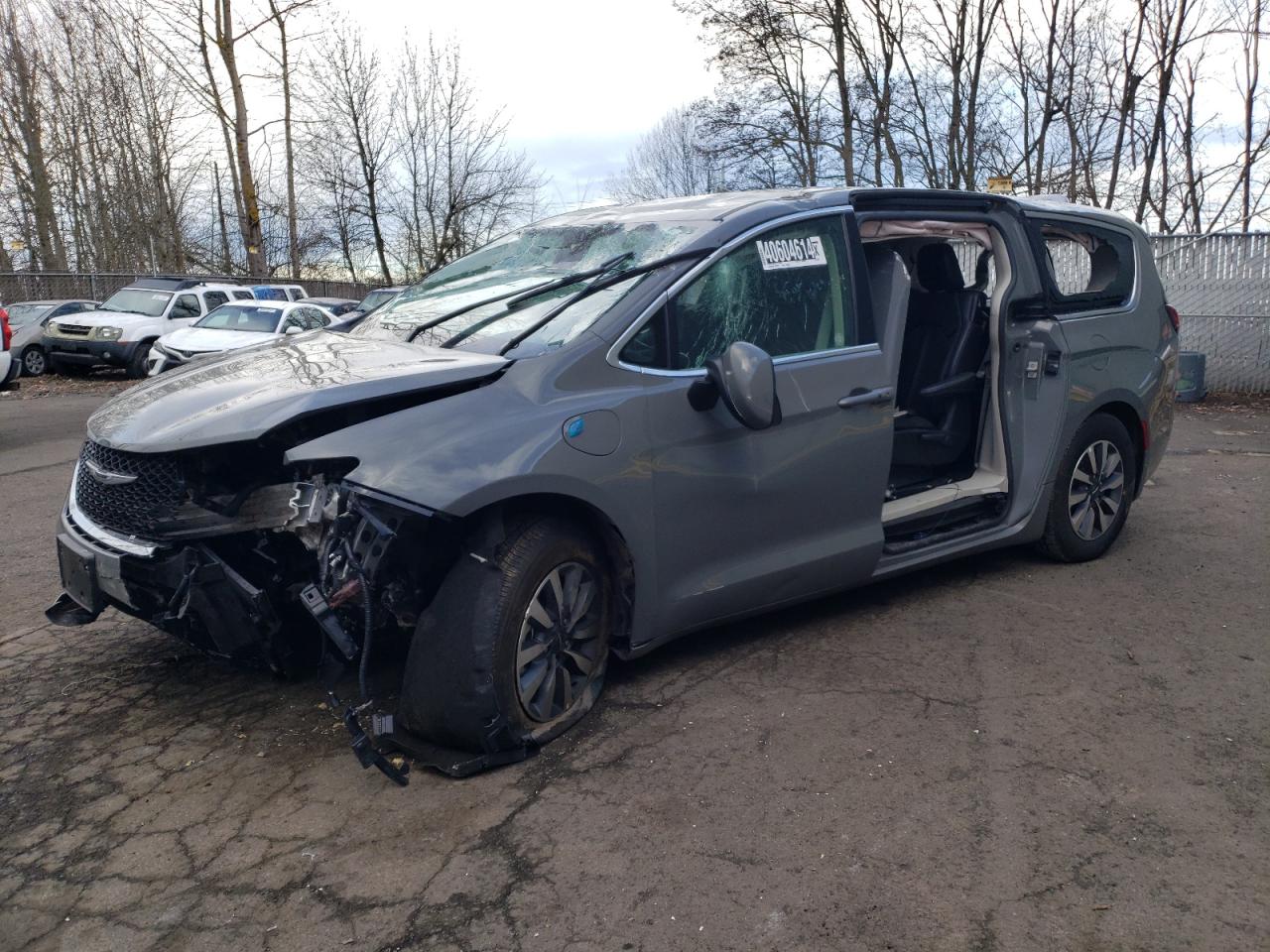 2023 CHRYSLER PACIFICA HYBRID TOURING L