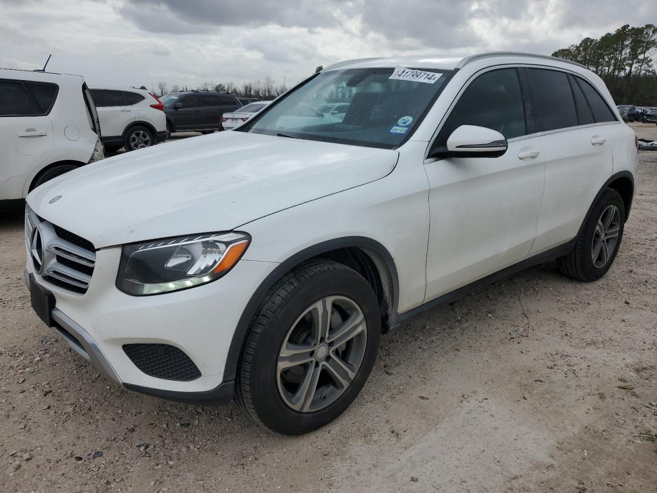 2016 MERCEDES-BENZ GLC 300