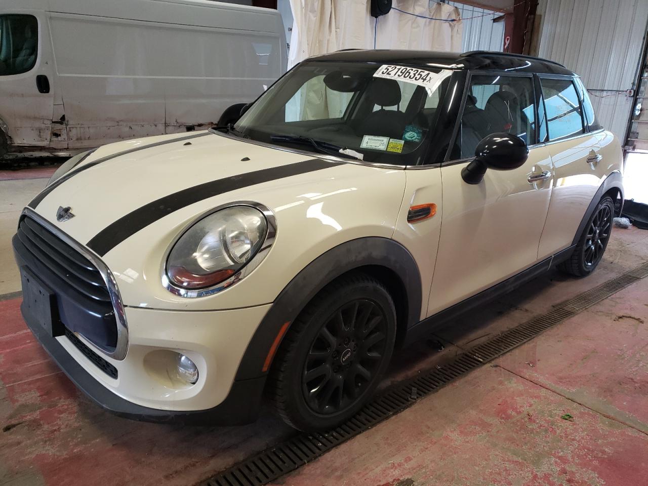 2017 MINI COOPER