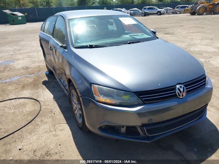 2013 VOLKSWAGEN JETTA 2.5L SE