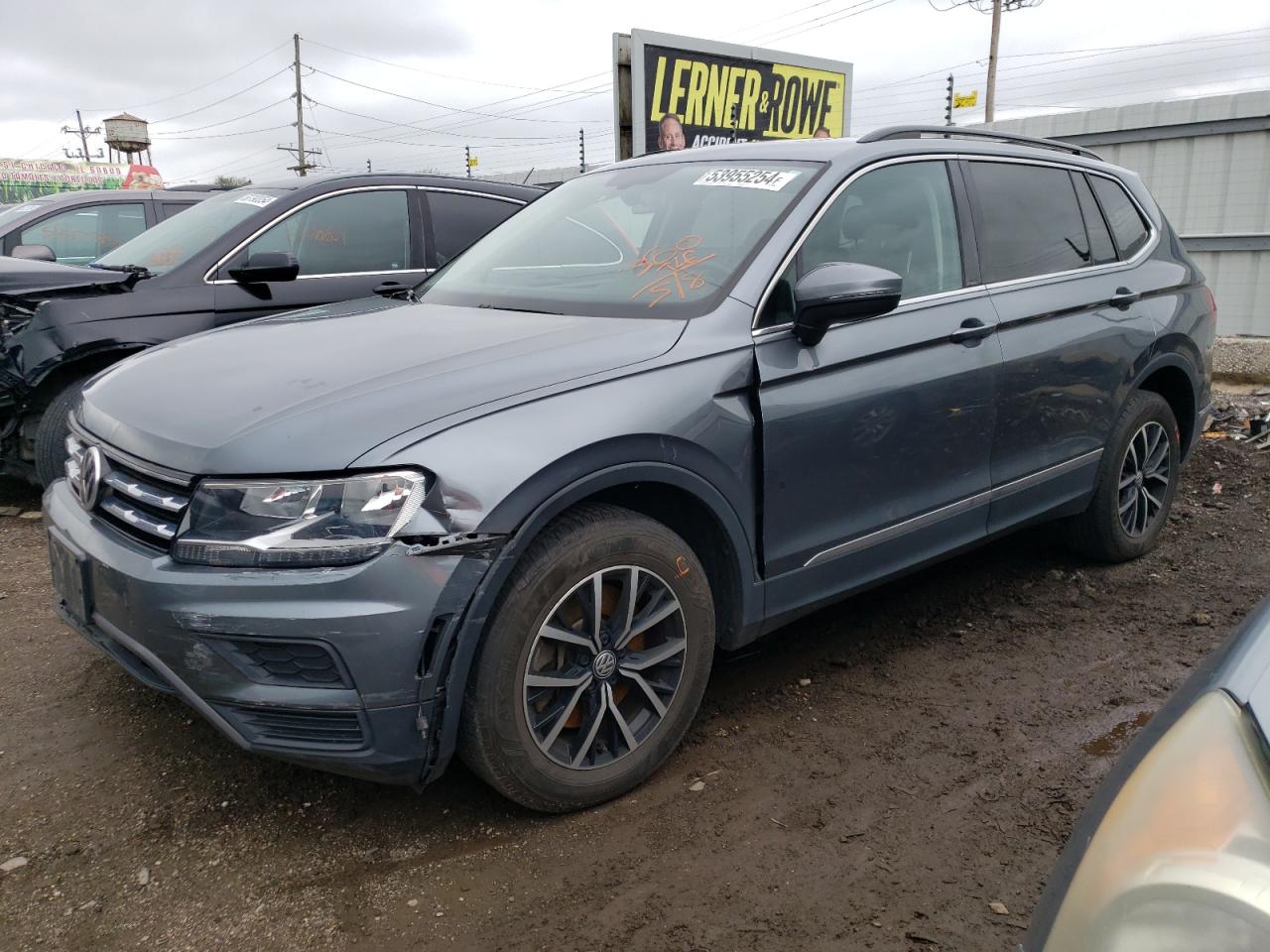 2021 VOLKSWAGEN TIGUAN SE