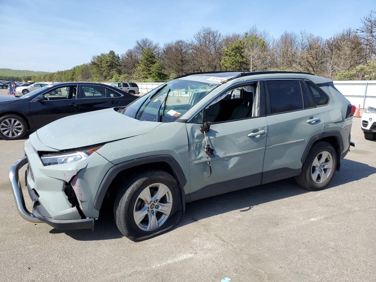 2019 TOYOTA RAV4 XLE