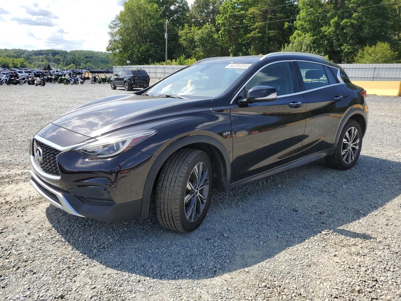 2017 INFINITI QX30 BASE