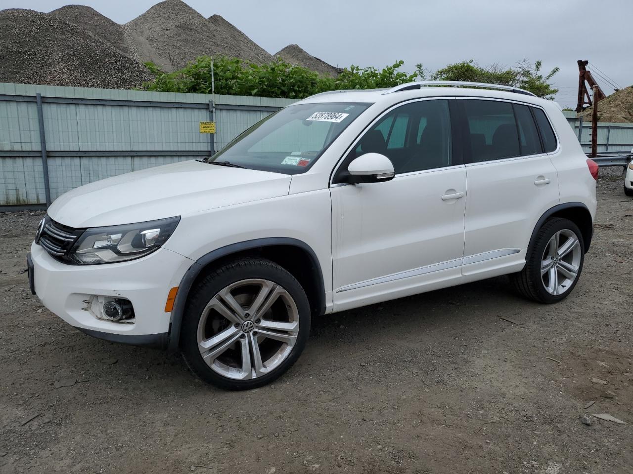 2014 VOLKSWAGEN TIGUAN S