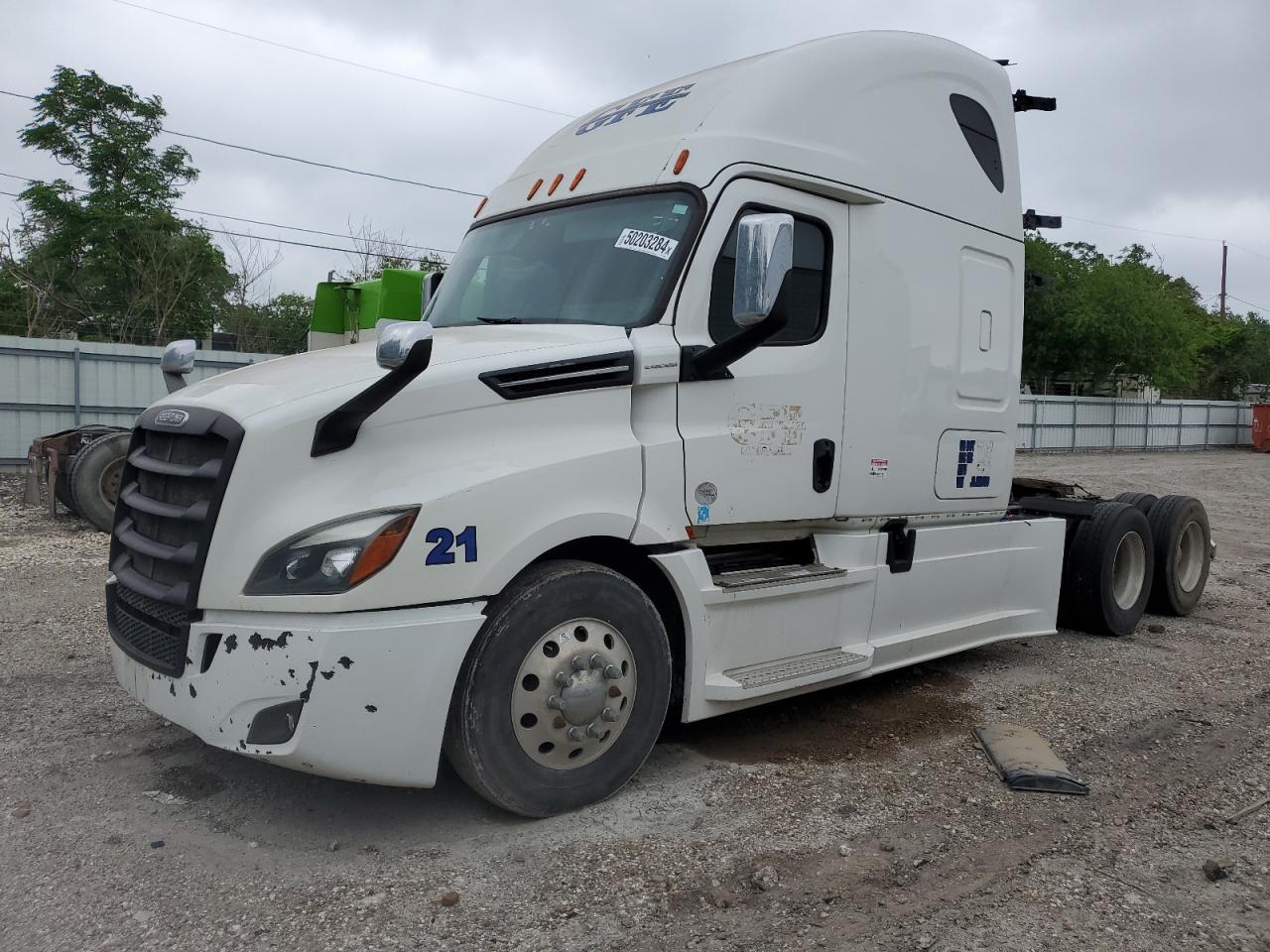 2018 FREIGHTLINER CASCADIA 126