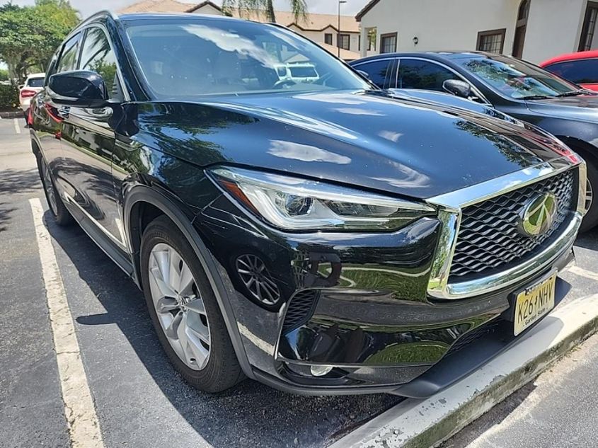 2021 INFINITI QX50 LUXE