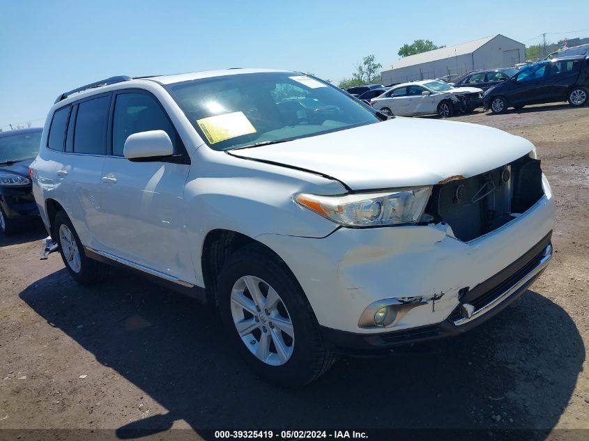 2013 TOYOTA HIGHLANDER SE V6