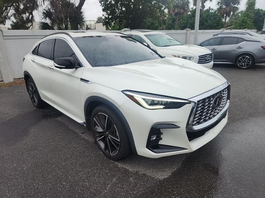 2022 INFINITI QX55 ESSENTIAL