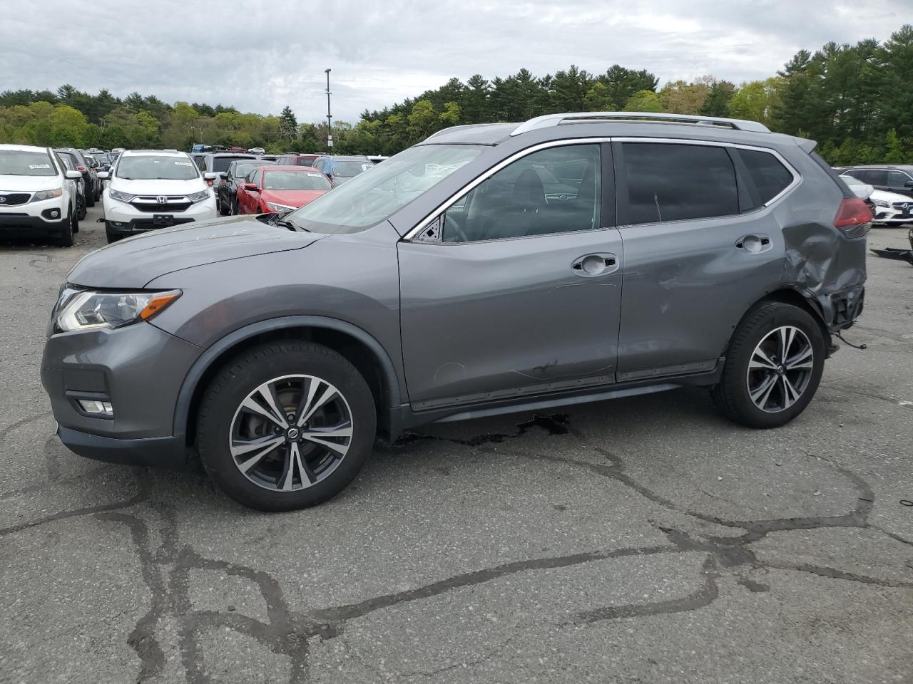 2018 NISSAN ROGUE S