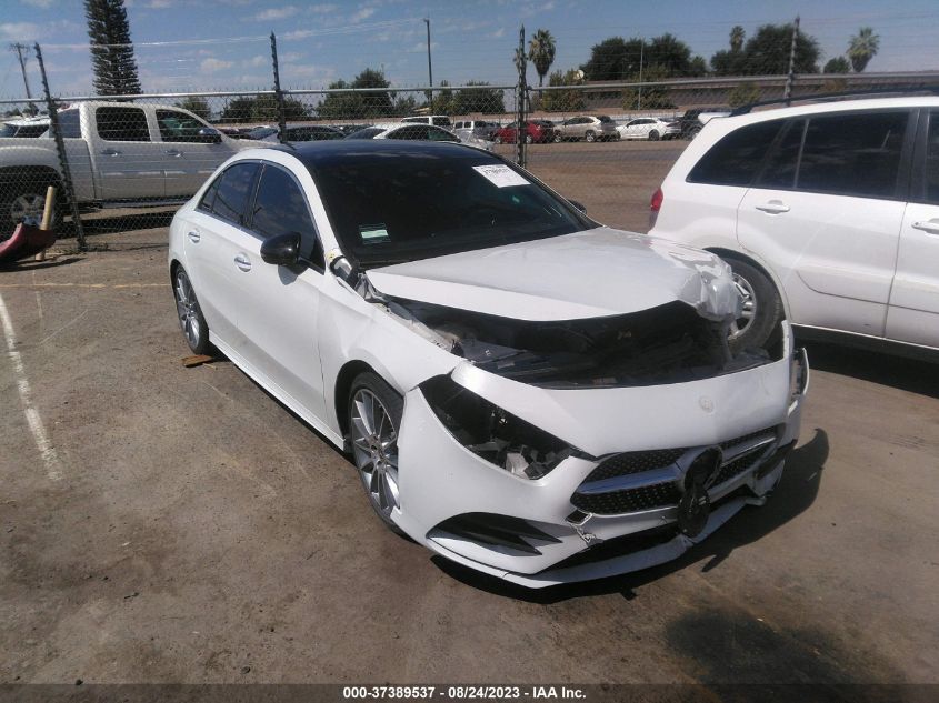 2019 MERCEDES-BENZ A 220