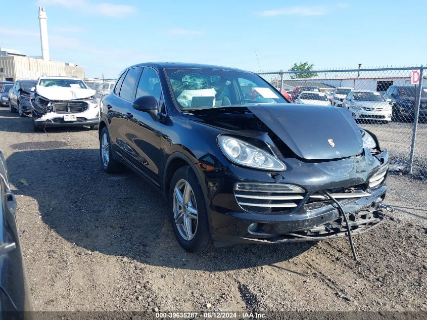 2014 PORSCHE CAYENNE