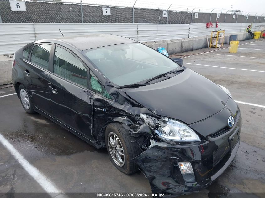 2010 TOYOTA PRIUS III