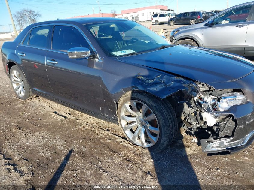 2017 CHRYSLER 300C