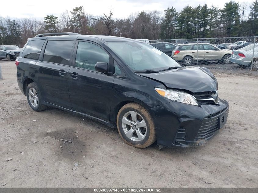 2020 TOYOTA SIENNA LE