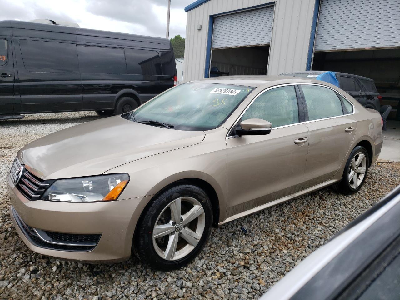 2015 VOLKSWAGEN PASSAT SE