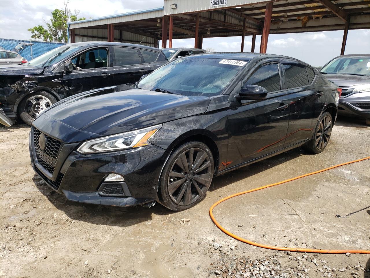 2019 NISSAN ALTIMA SR