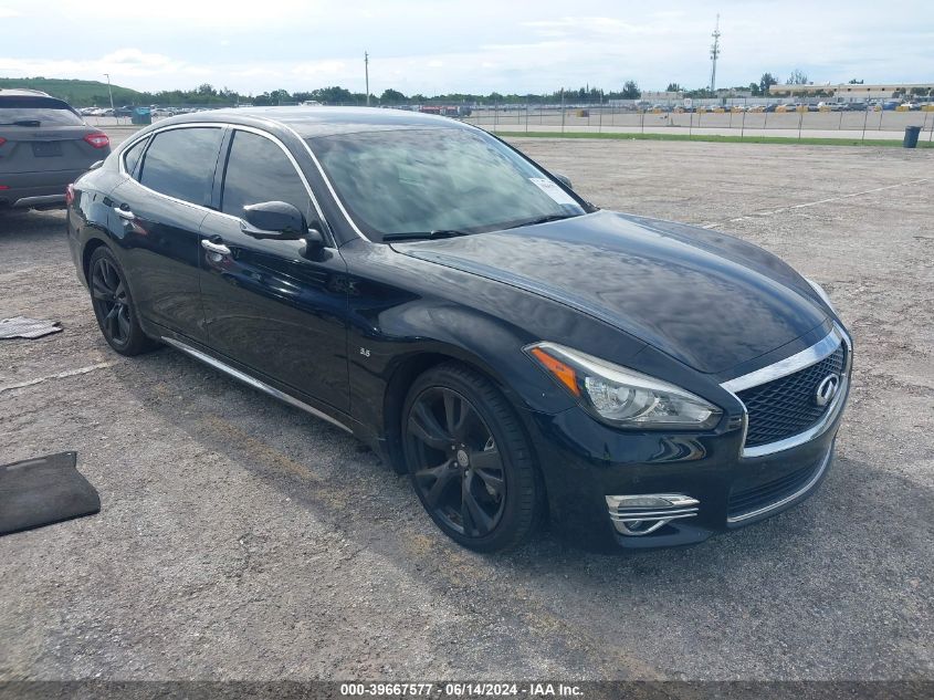 2015 INFINITI Q70L 5.6