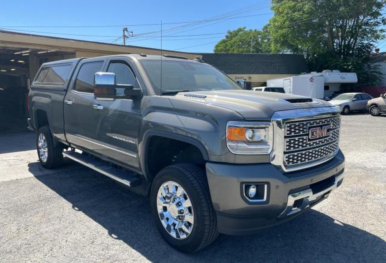 2018 GMC SIERRA K2500 DENALI