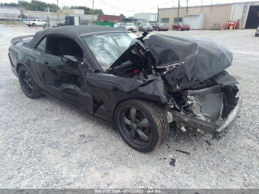 2014 FORD MUSTANG V6